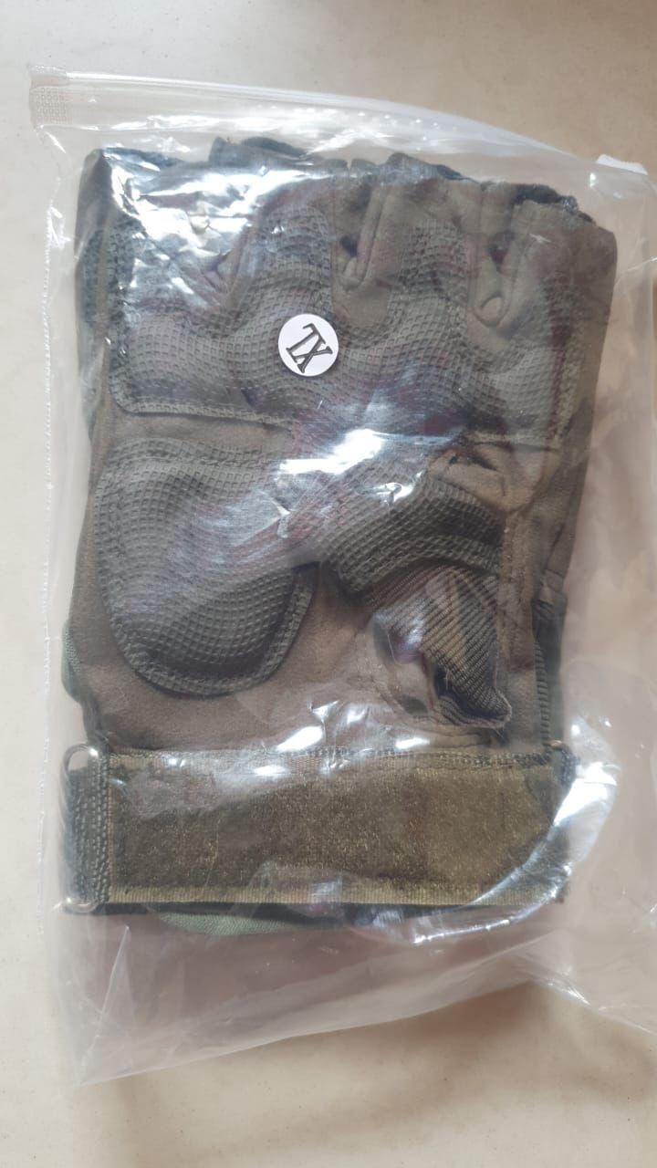 Non-Slip Half Finger Rubber Knuckle Riding Gloves